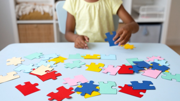 Plano de Saúde não pode exigir laudo médico trimestral para terapia de autismo