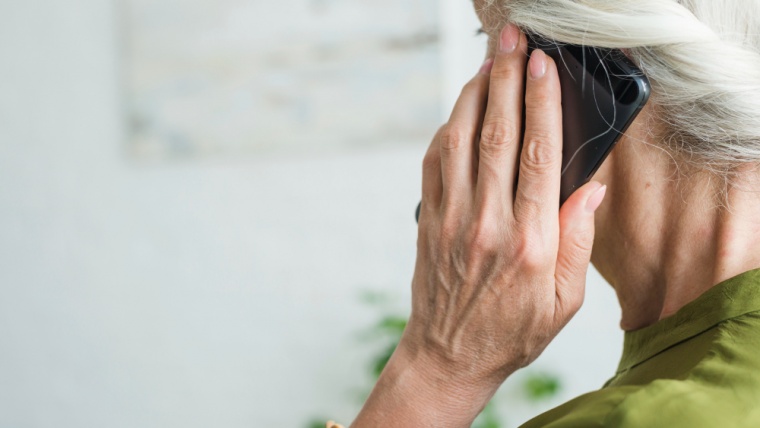 Idosa vítima do golpe do falso boleto deve ser indenizada