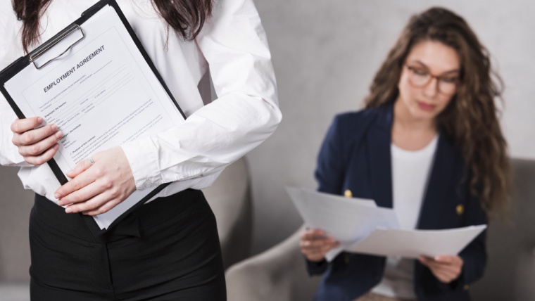 Mulher será indenizada após pergunta sobre vida sexual em seleção de vaga