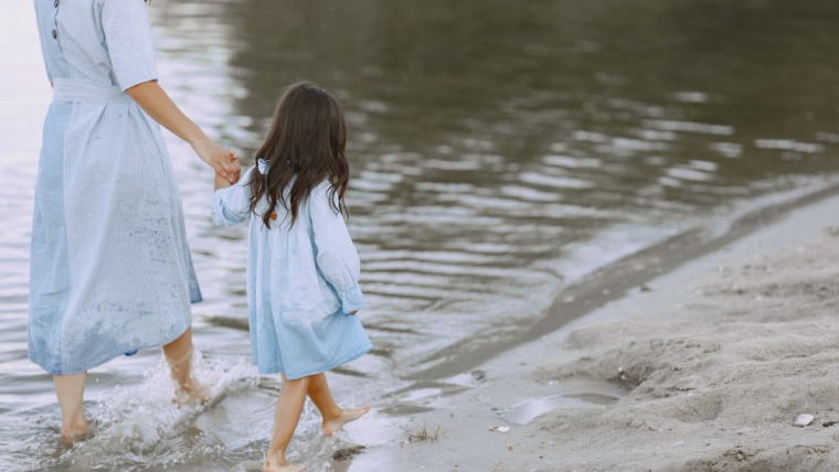 Filha de vítima de feminicídio garante recebimento de pensão especial