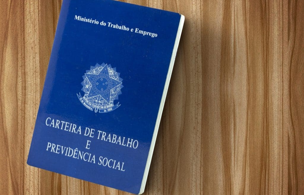 TRT-5 valida justa causa de doméstica que negou entregar CPTS para registro