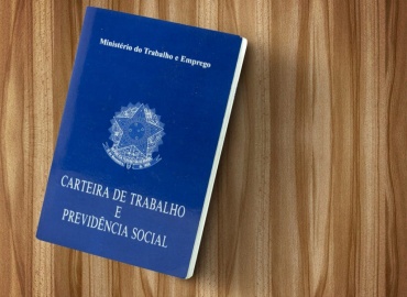 TRT-5 valida justa causa de doméstica que negou entregar CPTS para registro