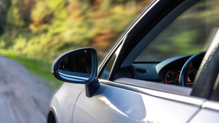 Mulher que teve fraturas após acidente em corrida por app será indenizada