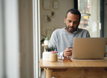 TRT-3 reconhece direito a horas extras em home office controlado