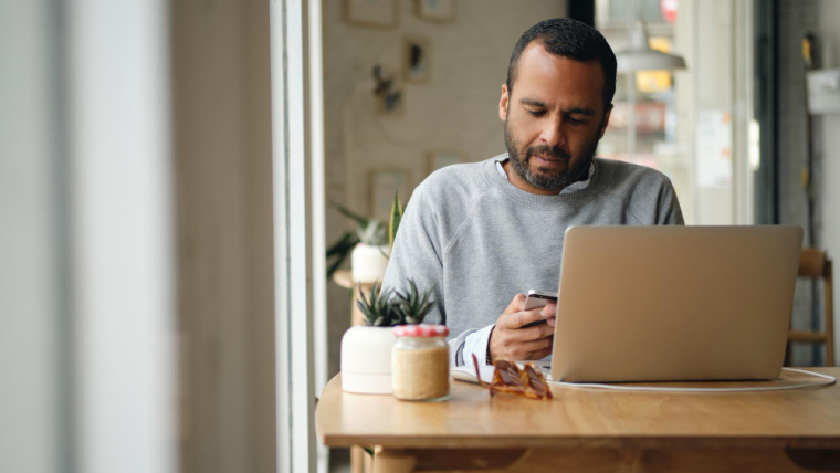 TRT-3 reconhece direito a horas extras em home office controlado